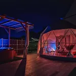 Mara Luxury Experience فندق مبيت وإفطار